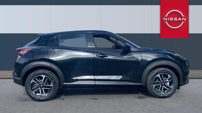 Nissan Juke 1.0 DiG-T N-Connecta 5dr Petrol Hatchback